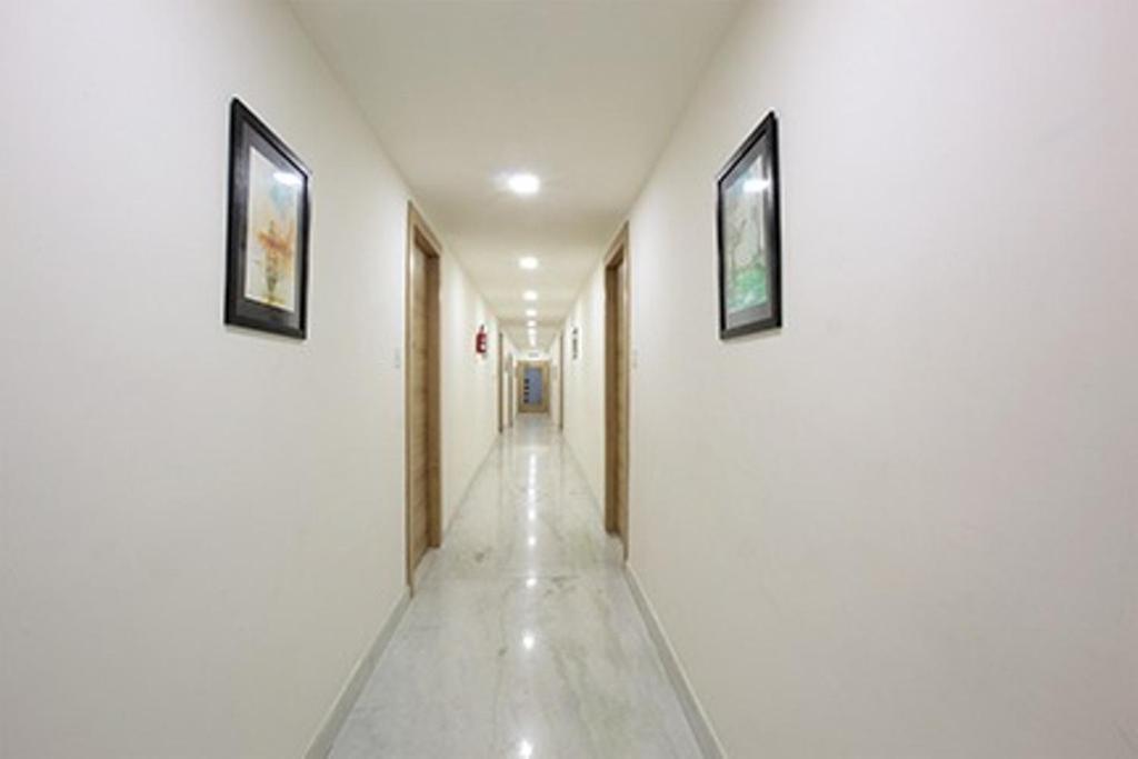 Hotel Anjali Park Котаям Екстериор снимка
